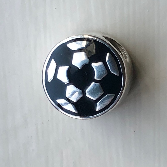 Chamilia soccer charm set - Picture 3 of 8